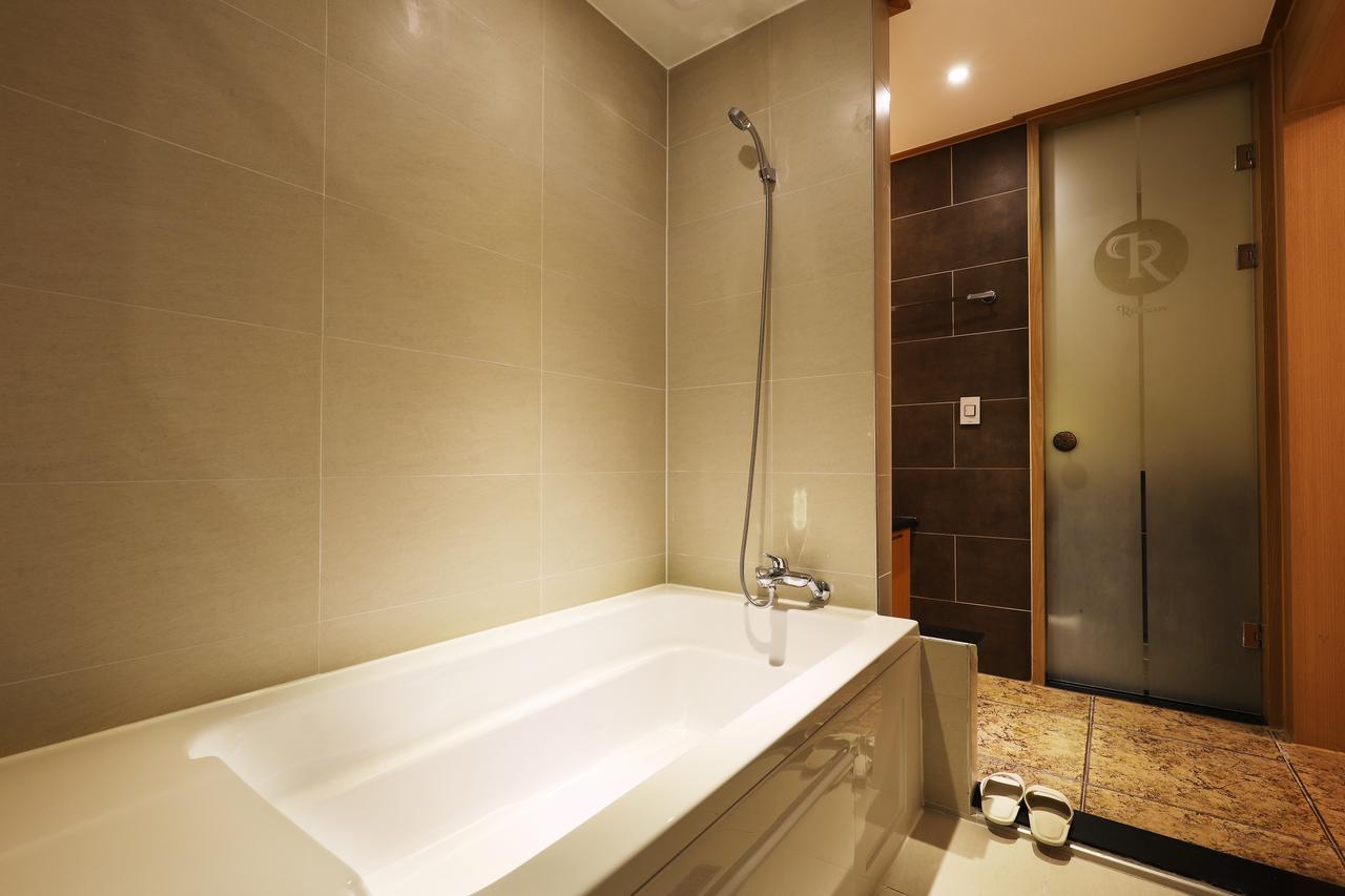 Bucheon Sr Hotel Екстер'єр фото