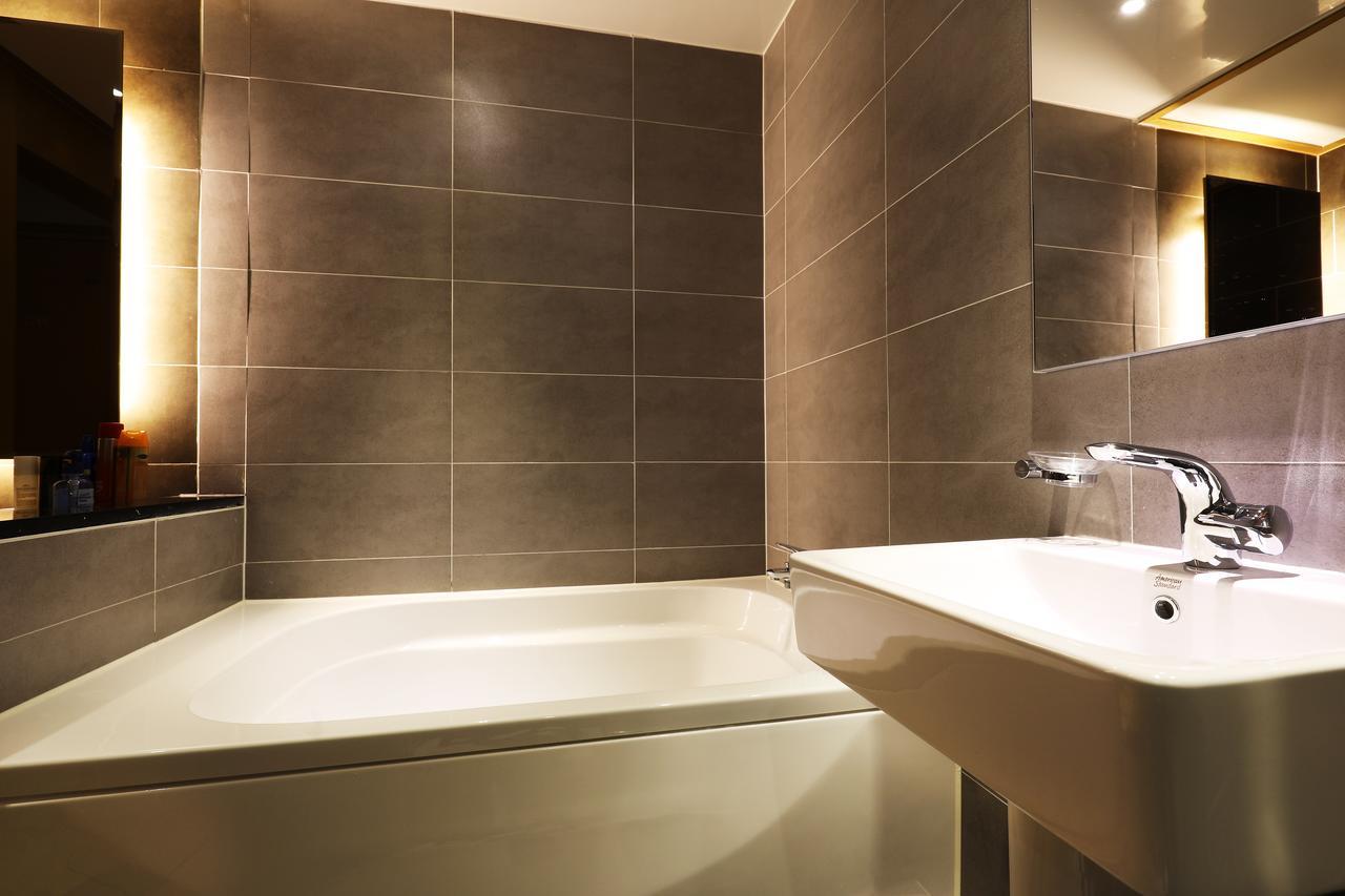 Bucheon Sr Hotel Екстер'єр фото